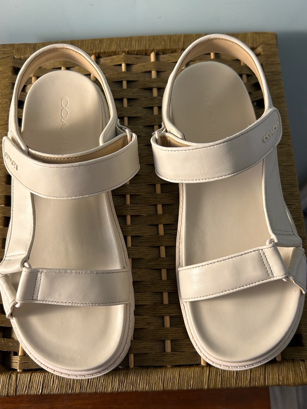 Coach Sport Sandal Chalk Women’s 9B Strappy Leather Original Box